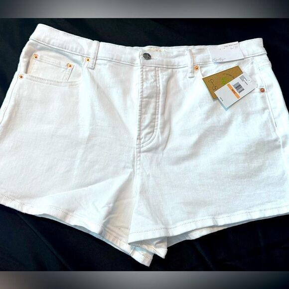 NWT Jessica Simpson White Denim Shorts (16) - Picture 1 of 3